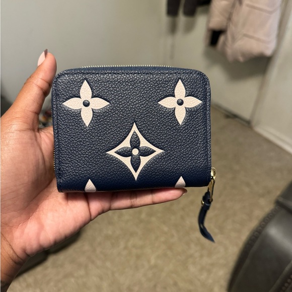 Empriente Bicolor Navy zippy coin purse - Picture 1 of 2